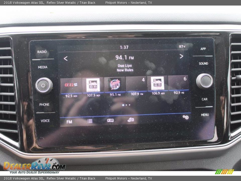 2018 Volkswagen Atlas SEL Reflex Silver Metallic / Titan Black Photo #16