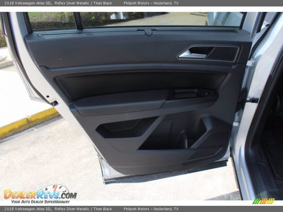 2018 Volkswagen Atlas SEL Reflex Silver Metallic / Titan Black Photo #20