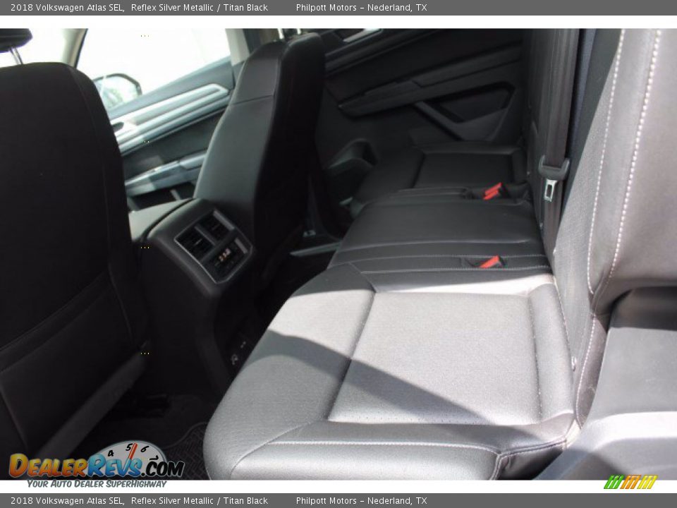 2018 Volkswagen Atlas SEL Reflex Silver Metallic / Titan Black Photo #21