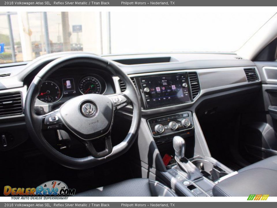 2018 Volkswagen Atlas SEL Reflex Silver Metallic / Titan Black Photo #22
