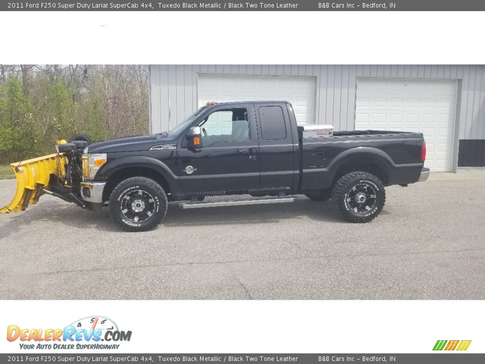 2011 Ford F250 Super Duty Lariat SuperCab 4x4 Tuxedo Black Metallic / Black Two Tone Leather Photo #2