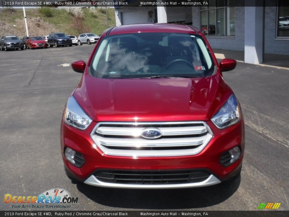 2019 Ford Escape SE 4WD Ruby Red / Chromite Gray/Charcoal Black Photo #4