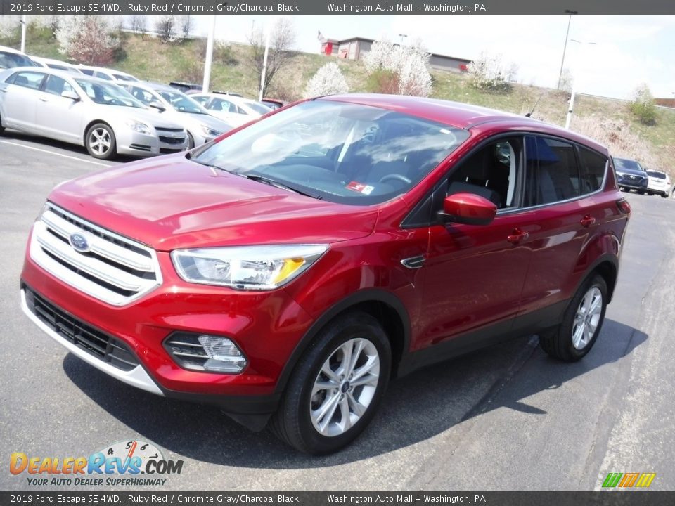 2019 Ford Escape SE 4WD Ruby Red / Chromite Gray/Charcoal Black Photo #5