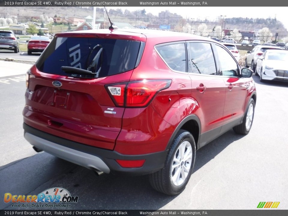 2019 Ford Escape SE 4WD Ruby Red / Chromite Gray/Charcoal Black Photo #10