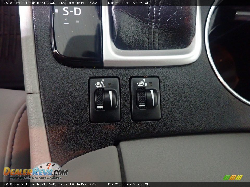 2018 Toyota Highlander XLE AWD Blizzard White Pearl / Ash Photo #3