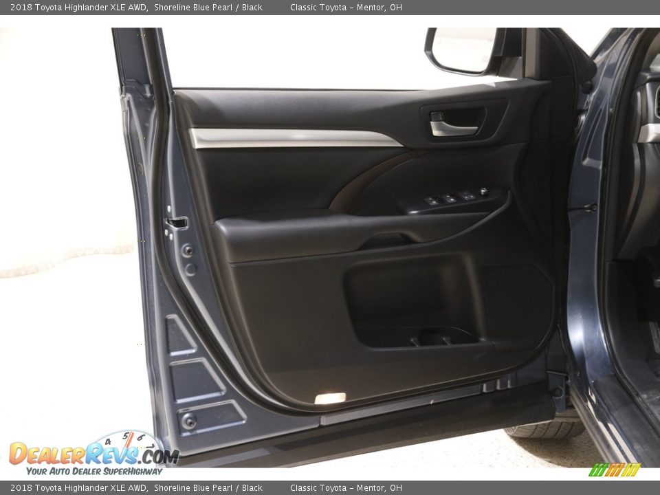 2018 Toyota Highlander XLE AWD Shoreline Blue Pearl / Black Photo #4