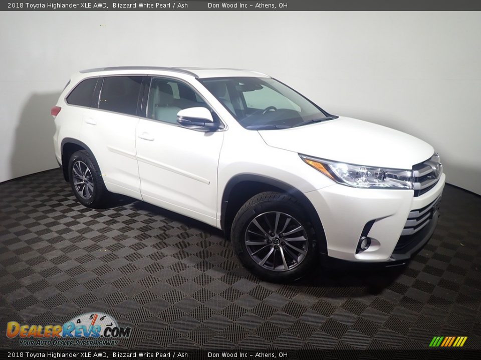 2018 Toyota Highlander XLE AWD Blizzard White Pearl / Ash Photo #6