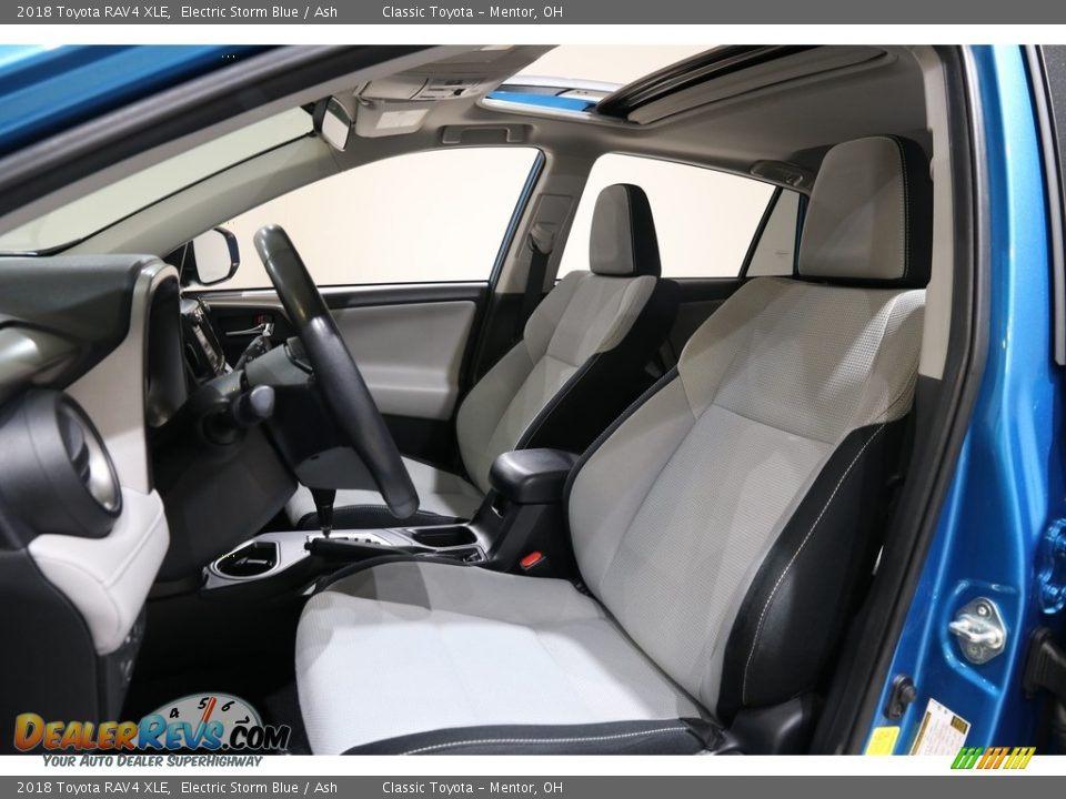 2018 Toyota RAV4 XLE Electric Storm Blue / Ash Photo #5