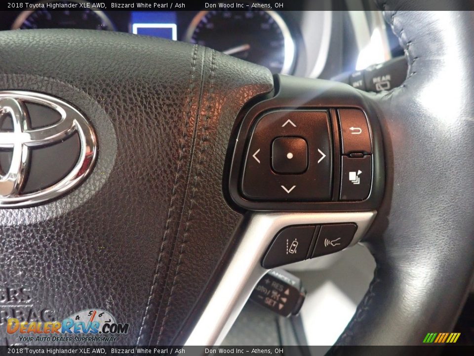 2018 Toyota Highlander XLE AWD Blizzard White Pearl / Ash Photo #34