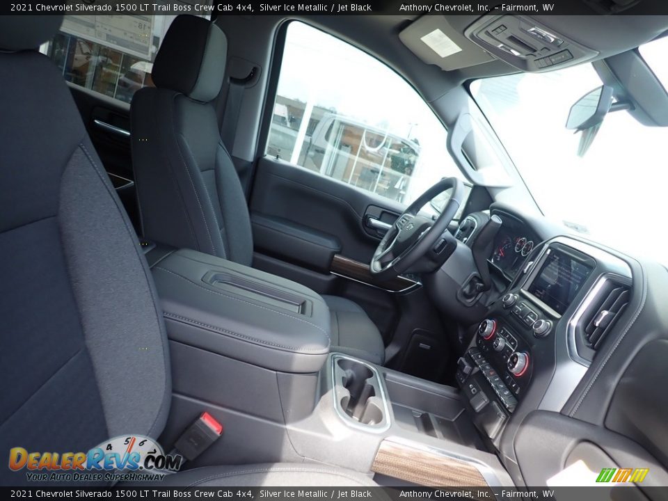 2021 Chevrolet Silverado 1500 LT Trail Boss Crew Cab 4x4 Silver Ice Metallic / Jet Black Photo #8