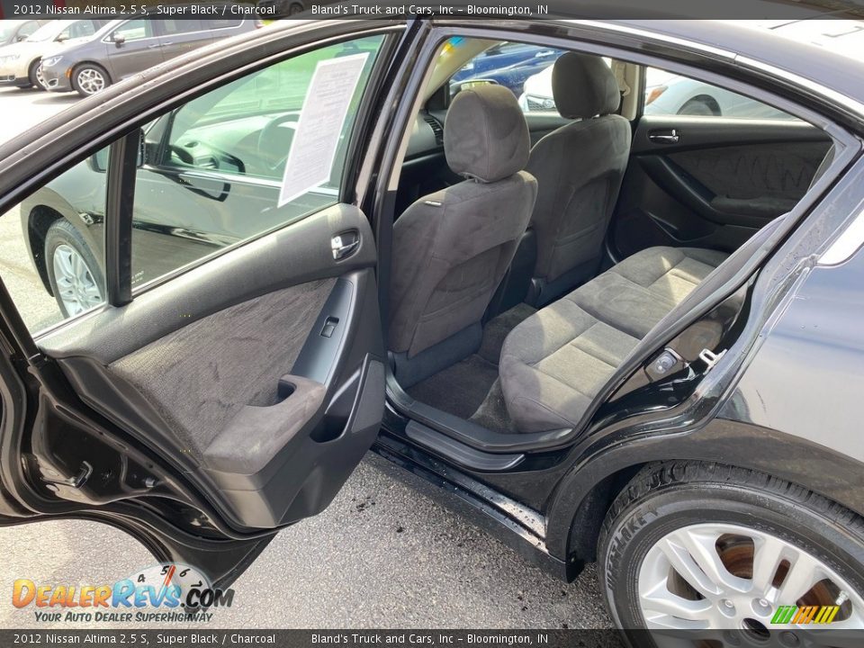 2012 Nissan Altima 2.5 S Super Black / Charcoal Photo #34