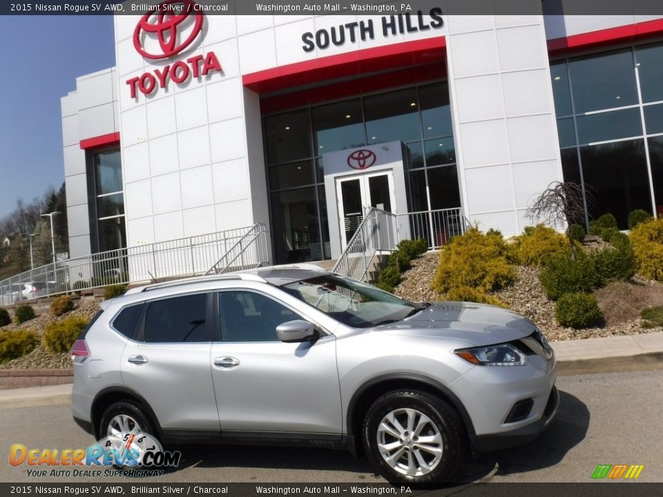 2015 Nissan Rogue SV AWD Brilliant Silver / Charcoal Photo #2