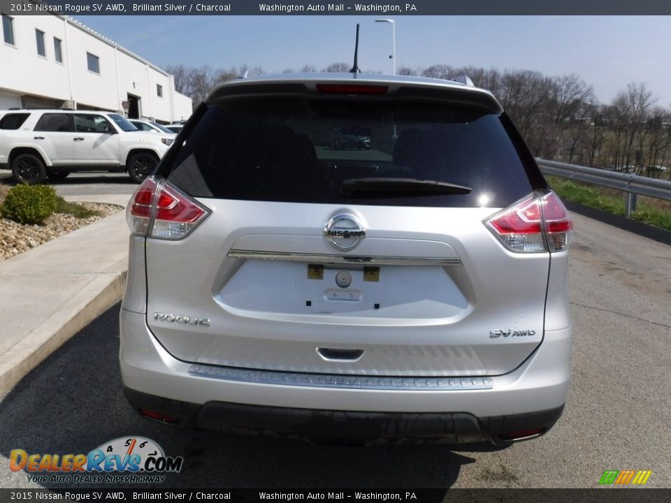 2015 Nissan Rogue SV AWD Brilliant Silver / Charcoal Photo #12