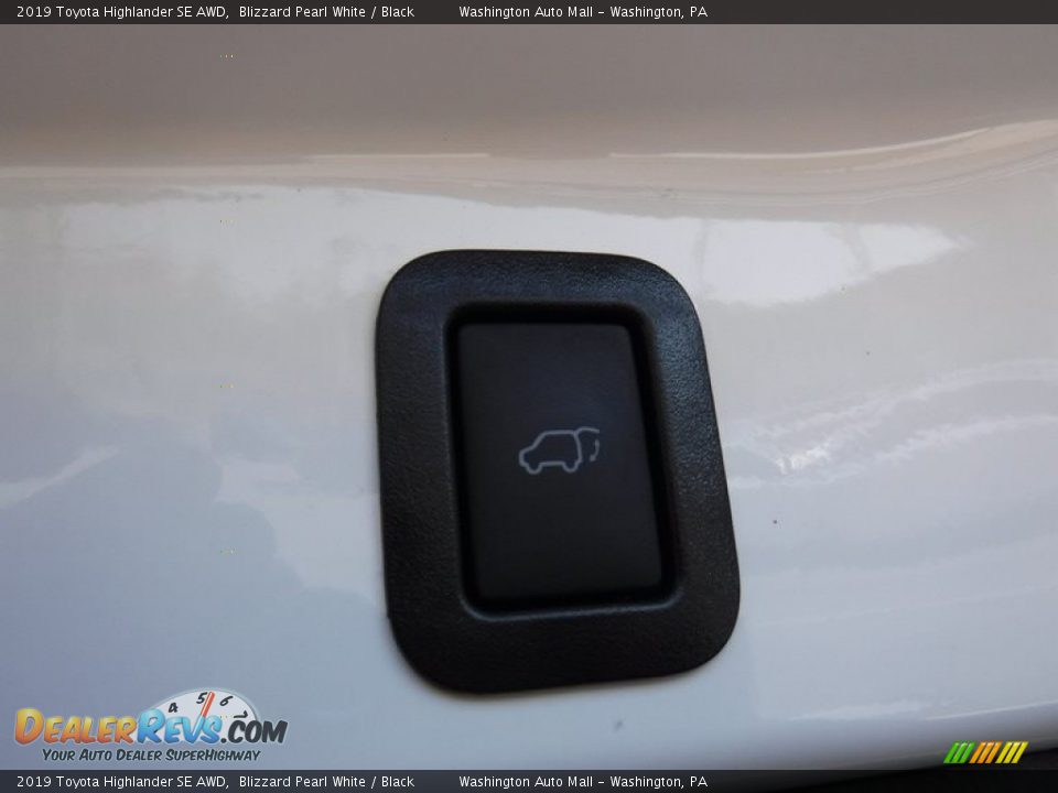 2019 Toyota Highlander SE AWD Blizzard Pearl White / Black Photo #31
