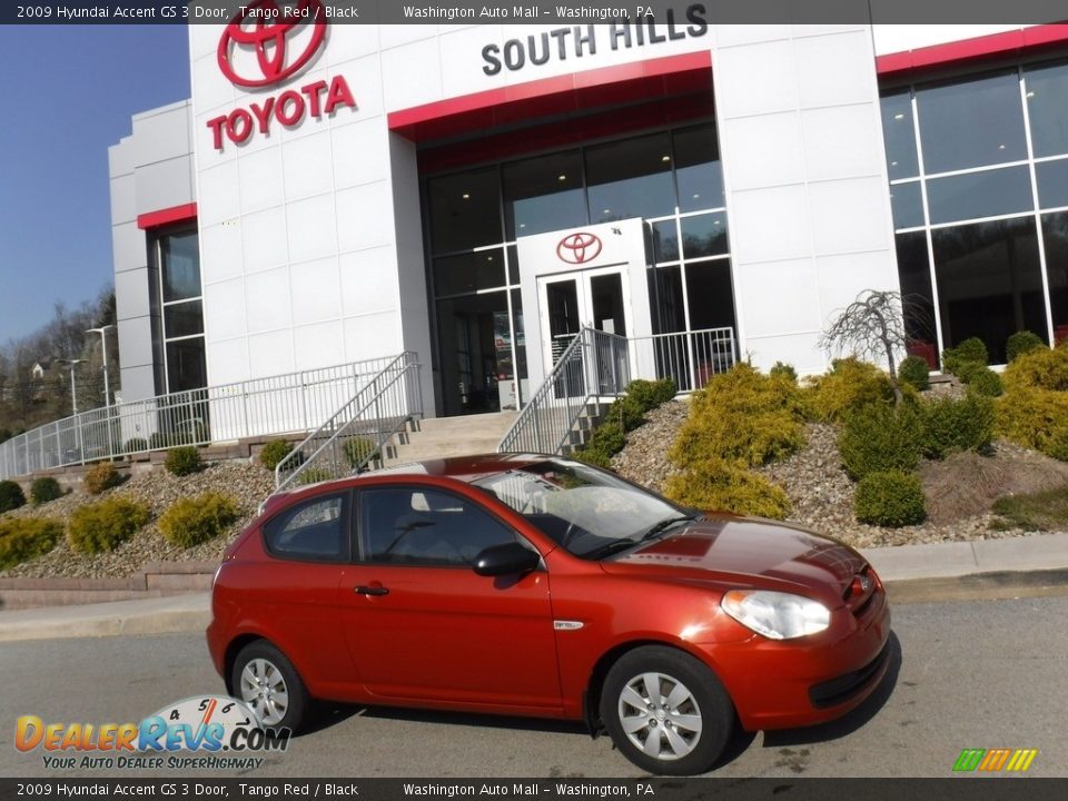 2009 Hyundai Accent GS 3 Door Tango Red / Black Photo #2