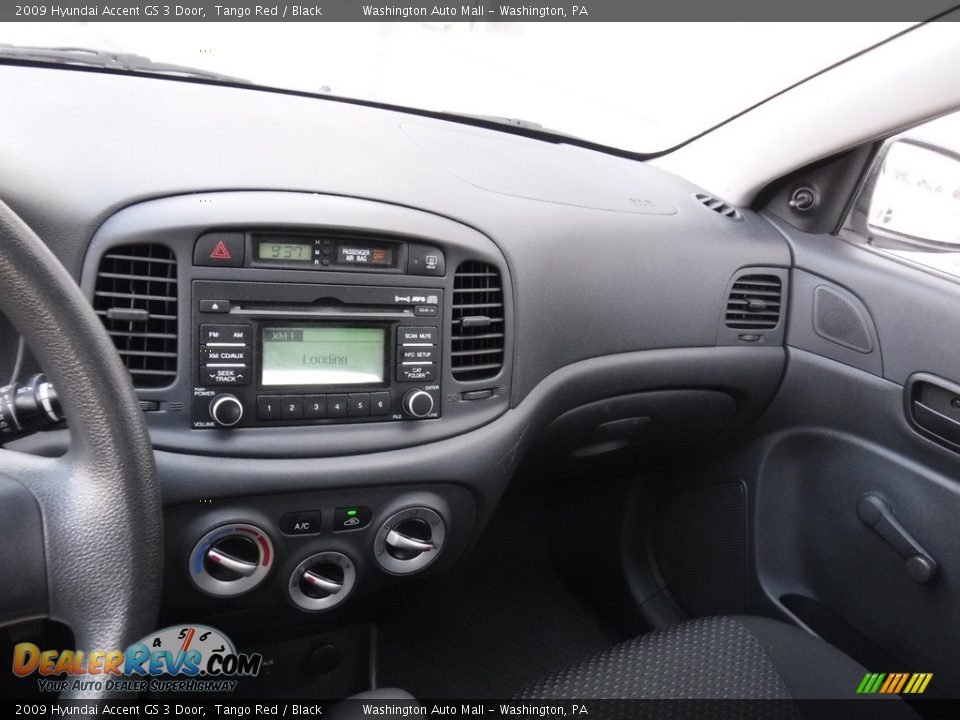 2009 Hyundai Accent GS 3 Door Tango Red / Black Photo #3