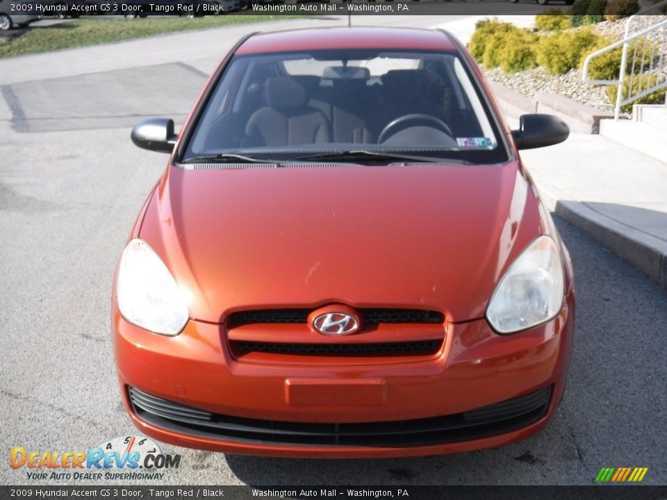 2009 Hyundai Accent GS 3 Door Tango Red / Black Photo #8