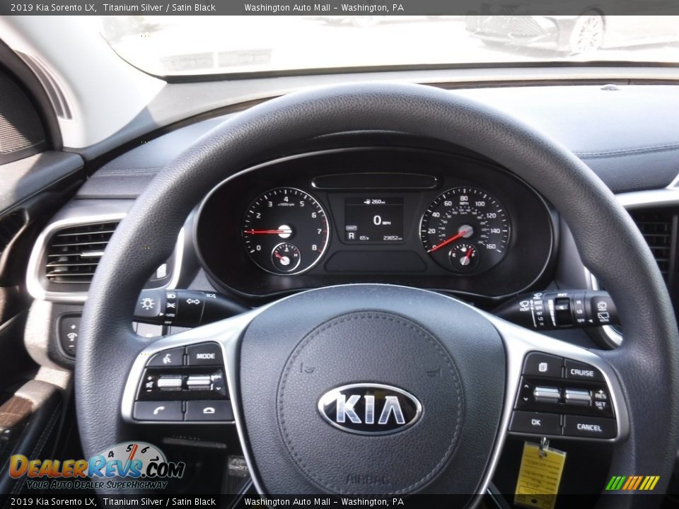 2019 Kia Sorento LX Titanium Silver / Satin Black Photo #20