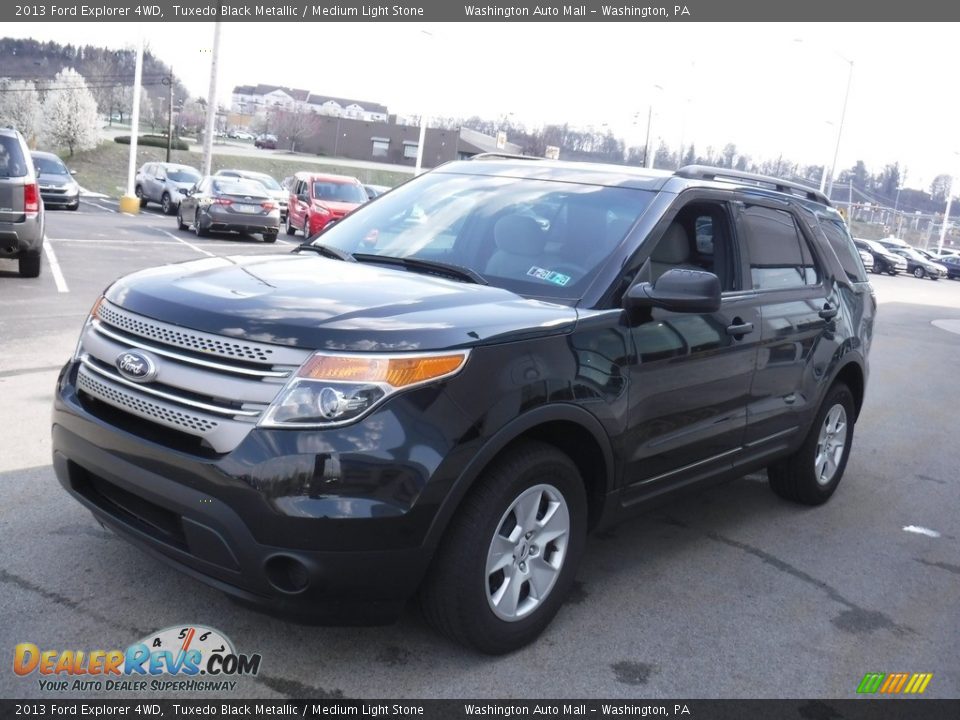 2013 Ford Explorer 4WD Tuxedo Black Metallic / Medium Light Stone Photo #5