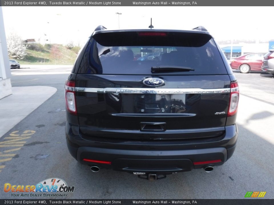 2013 Ford Explorer 4WD Tuxedo Black Metallic / Medium Light Stone Photo #8