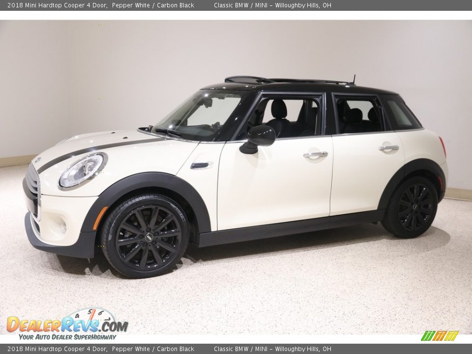 2018 Mini Hardtop Cooper 4 Door Pepper White / Carbon Black Photo #3