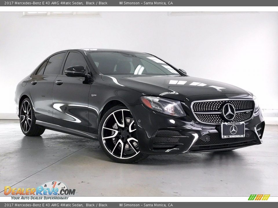 Front 3/4 View of 2017 Mercedes-Benz E 43 AMG 4Matic Sedan Photo #34