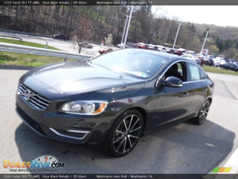 2016 Volvo S60 T5 AWD Onyx Black Metallic / Off-Black Photo #10