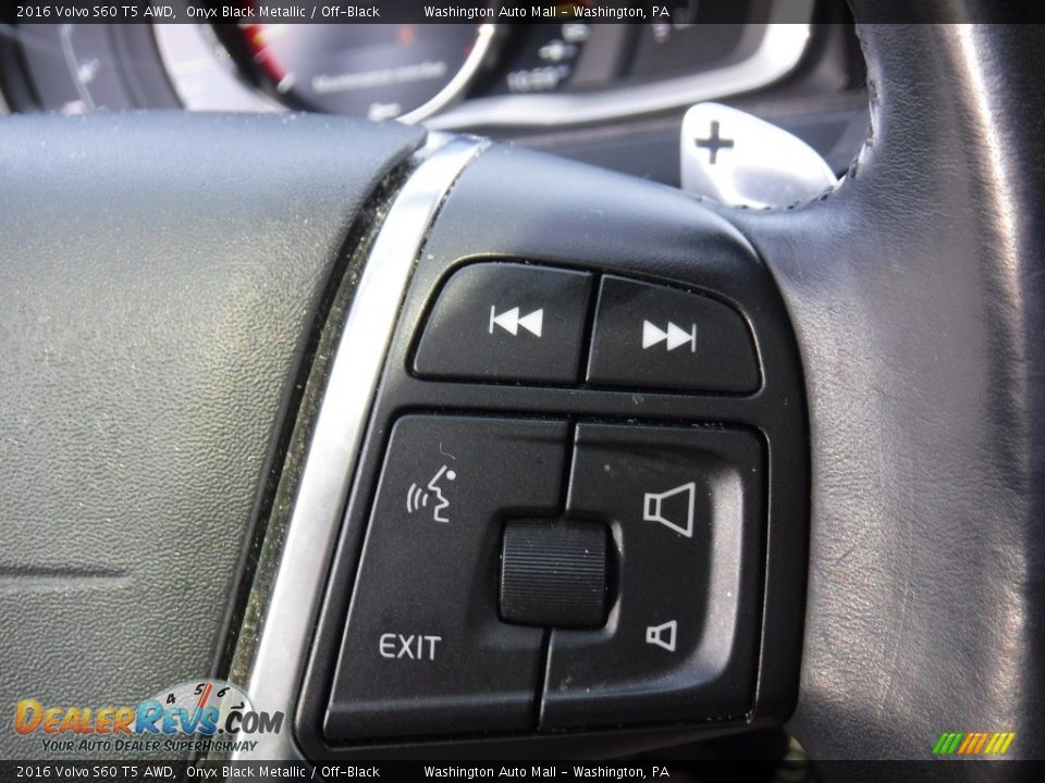 2016 Volvo S60 T5 AWD Onyx Black Metallic / Off-Black Photo #21