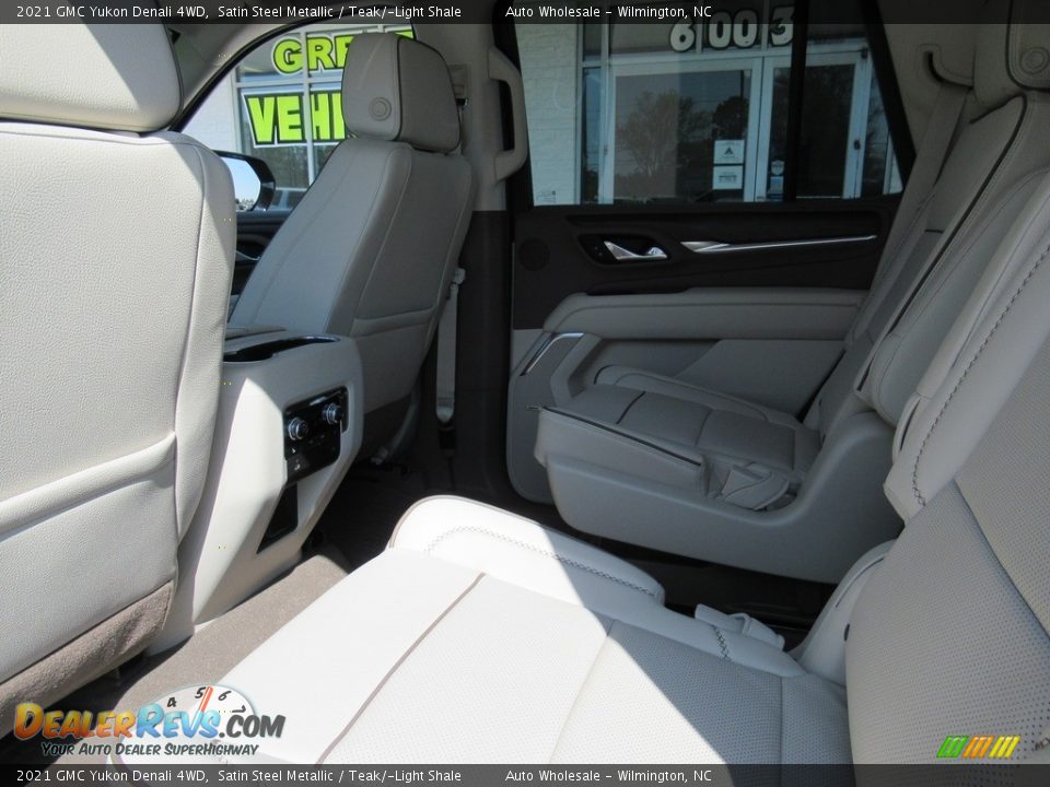 2021 GMC Yukon Denali 4WD Satin Steel Metallic / Teak/­Light Shale Photo #10