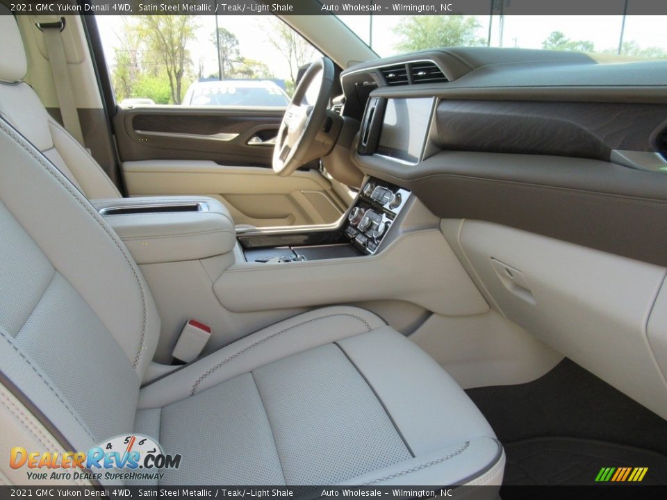 2021 GMC Yukon Denali 4WD Satin Steel Metallic / Teak/­Light Shale Photo #11