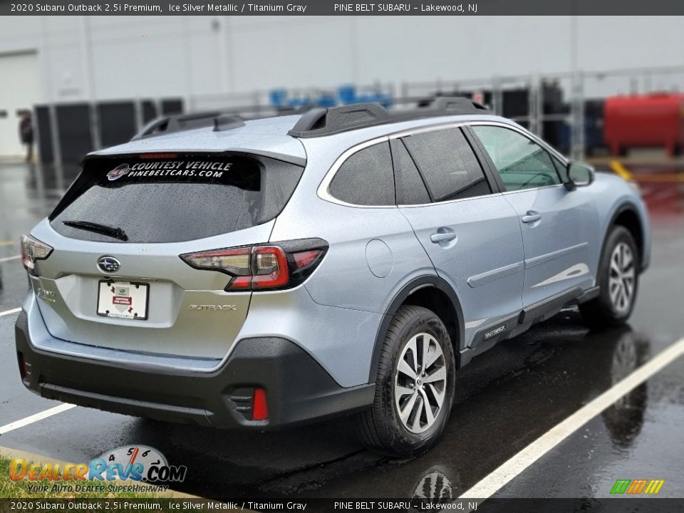 2020 Subaru Outback 2.5i Premium Ice Silver Metallic / Titanium Gray Photo #4