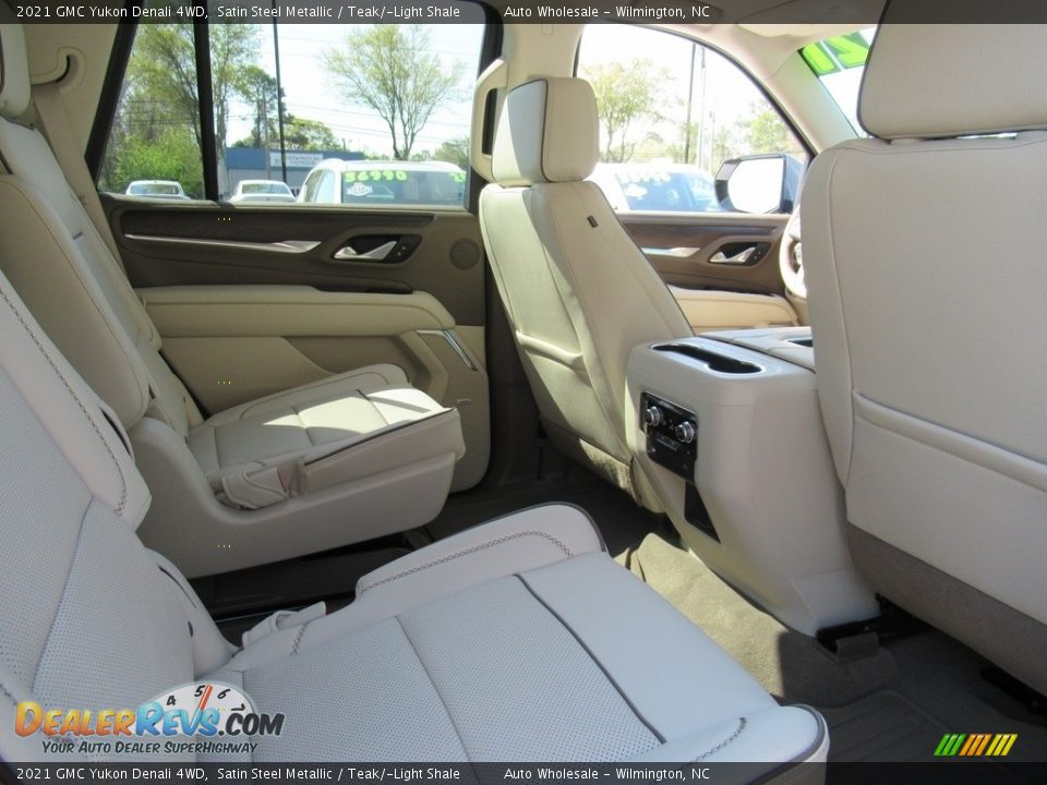 2021 GMC Yukon Denali 4WD Satin Steel Metallic / Teak/­Light Shale Photo #12