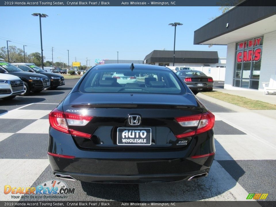 2019 Honda Accord Touring Sedan Crystal Black Pearl / Black Photo #4