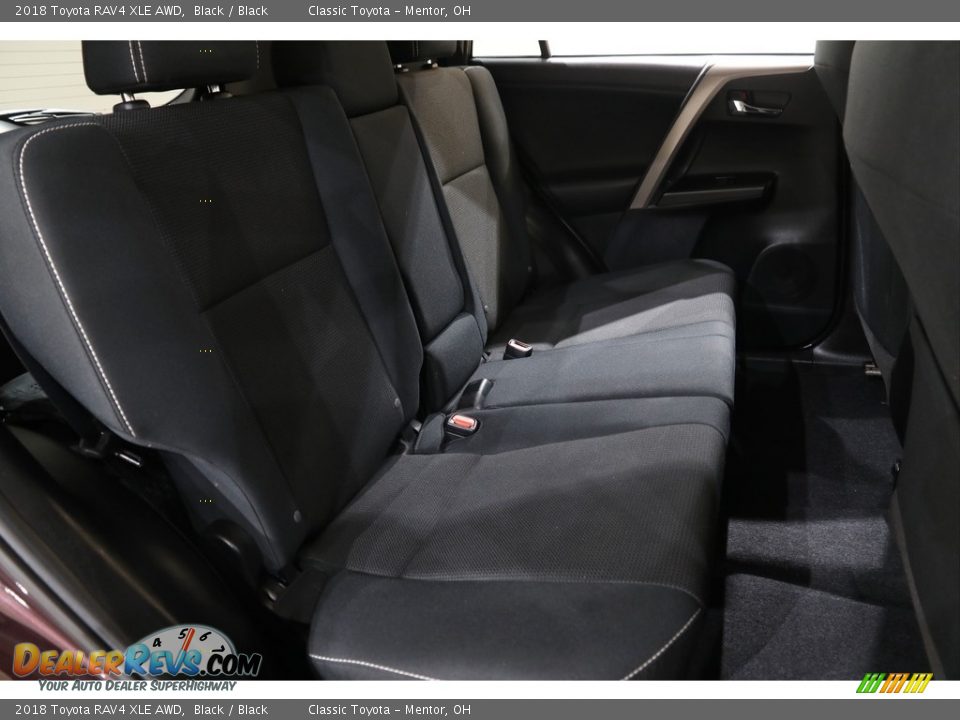 2018 Toyota RAV4 XLE AWD Black / Black Photo #15