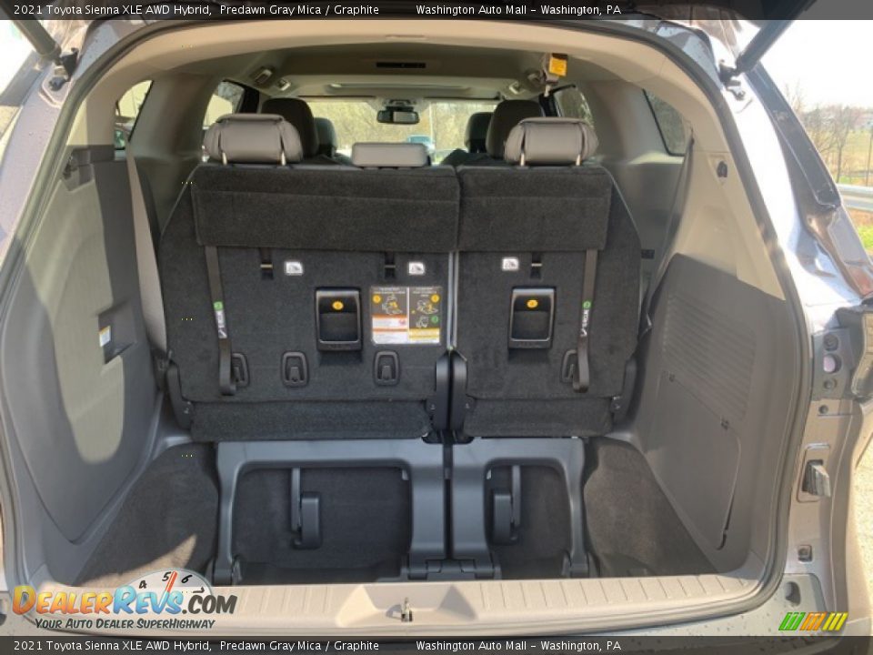 2021 Toyota Sienna XLE AWD Hybrid Predawn Gray Mica / Graphite Photo #33