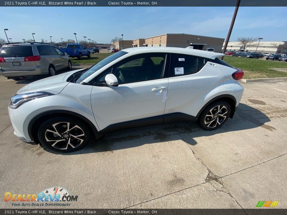 2021 Toyota C-HR XLE Blizzard White Pearl / Black Photo #1