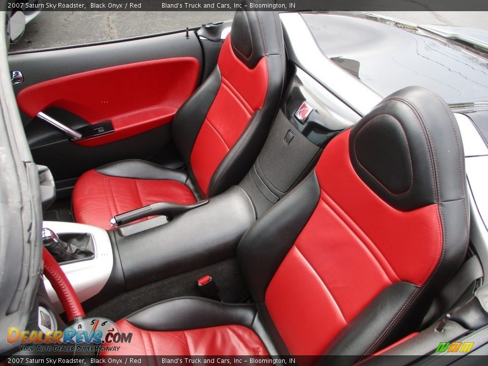 2007 Saturn Sky Roadster Black Onyx / Red Photo #10