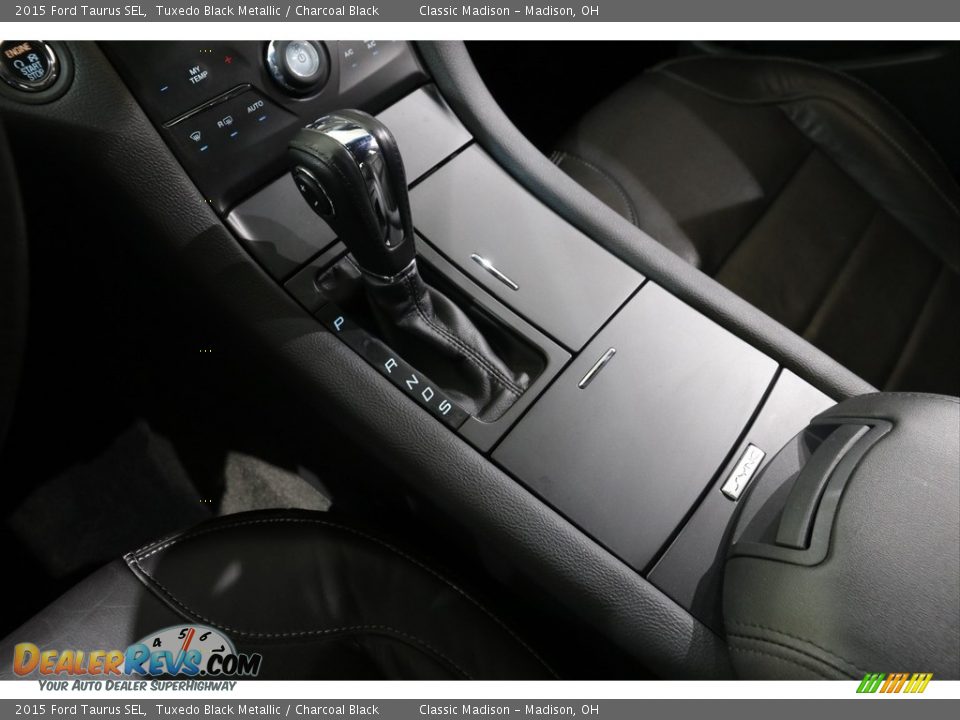 2015 Ford Taurus SEL Tuxedo Black Metallic / Charcoal Black Photo #11