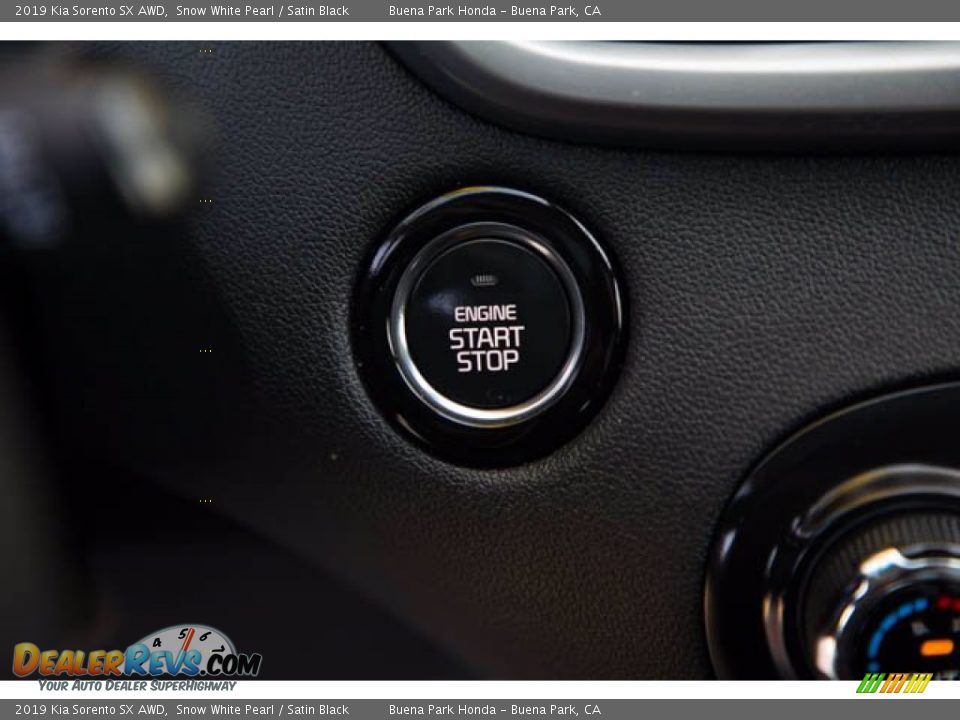 2019 Kia Sorento SX AWD Snow White Pearl / Satin Black Photo #17