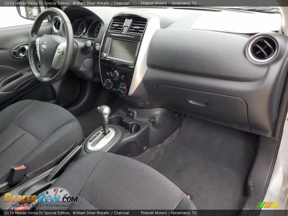 2019 Nissan Versa SV Special Edition Brilliant Silver Metallic / Charcoal Photo #28