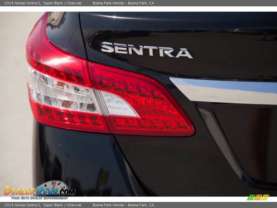 2014 Nissan Sentra S Super Black / Charcoal Photo #12