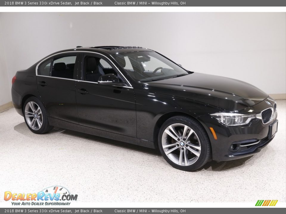 2018 BMW 3 Series 330i xDrive Sedan Jet Black / Black Photo #1