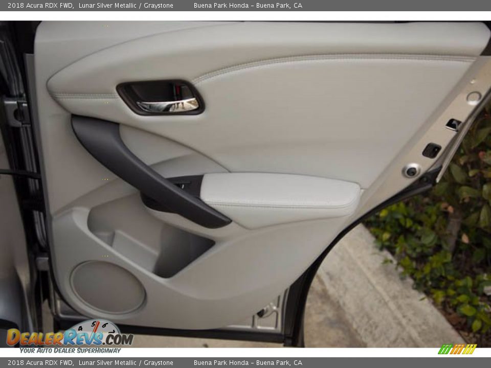 Door Panel of 2018 Acura RDX FWD Photo #32