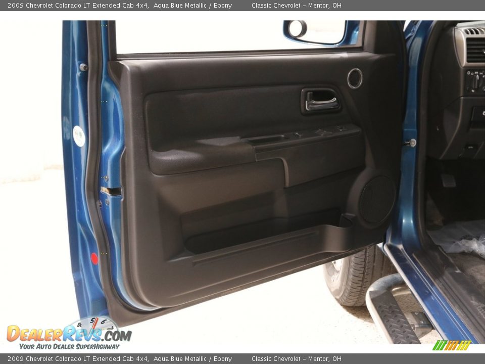 Door Panel of 2009 Chevrolet Colorado LT Extended Cab 4x4 Photo #4