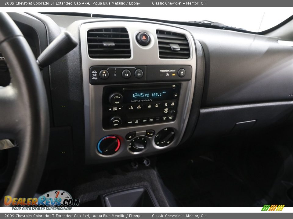 Controls of 2009 Chevrolet Colorado LT Extended Cab 4x4 Photo #8