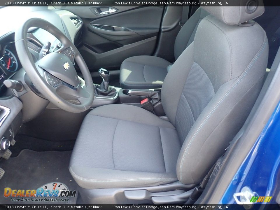 Front Seat of 2018 Chevrolet Cruze LT Photo #15