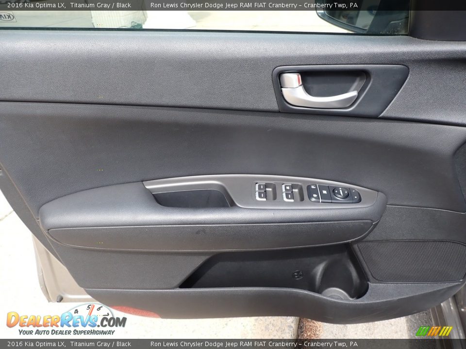 Door Panel of 2016 Kia Optima LX Photo #15