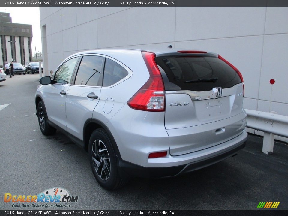 2016 Honda CR-V SE AWD Alabaster Silver Metallic / Gray Photo #3