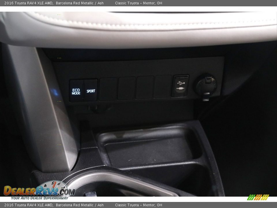 2016 Toyota RAV4 XLE AWD Barcelona Red Metallic / Ash Photo #14