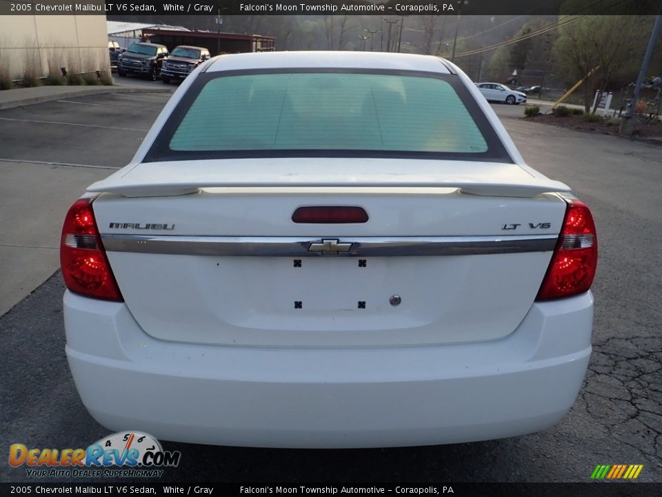 2005 Chevrolet Malibu LT V6 Sedan White / Gray Photo #3